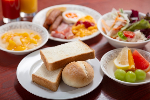 【朝食・夕食弁当付】無料平面駐車場！宿泊者様用大浴場！ミネラルウォーター付き！